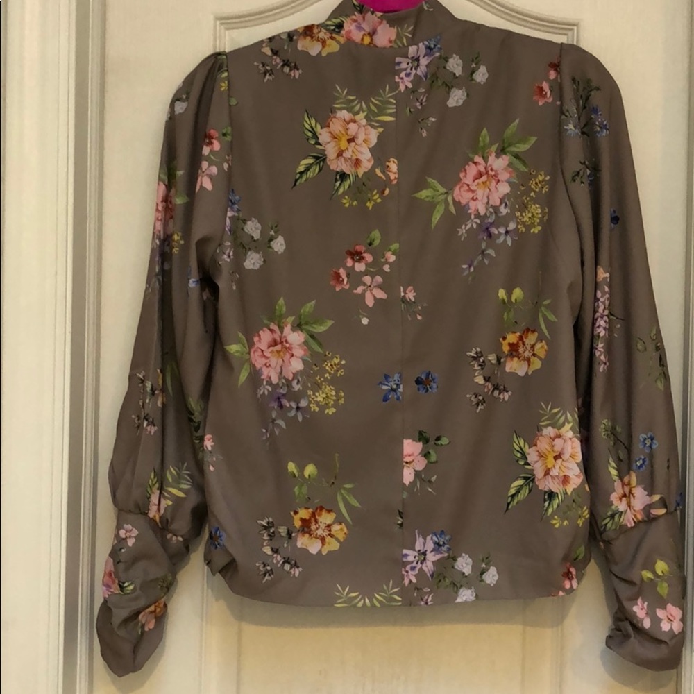 NEW! MOCHA FLORAL JACKET - Picture 7 of 7